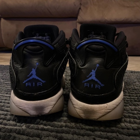 Jordan’s - Picture 3 of 4